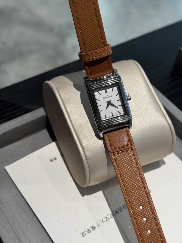Jaeger Lecoultre watch 092326